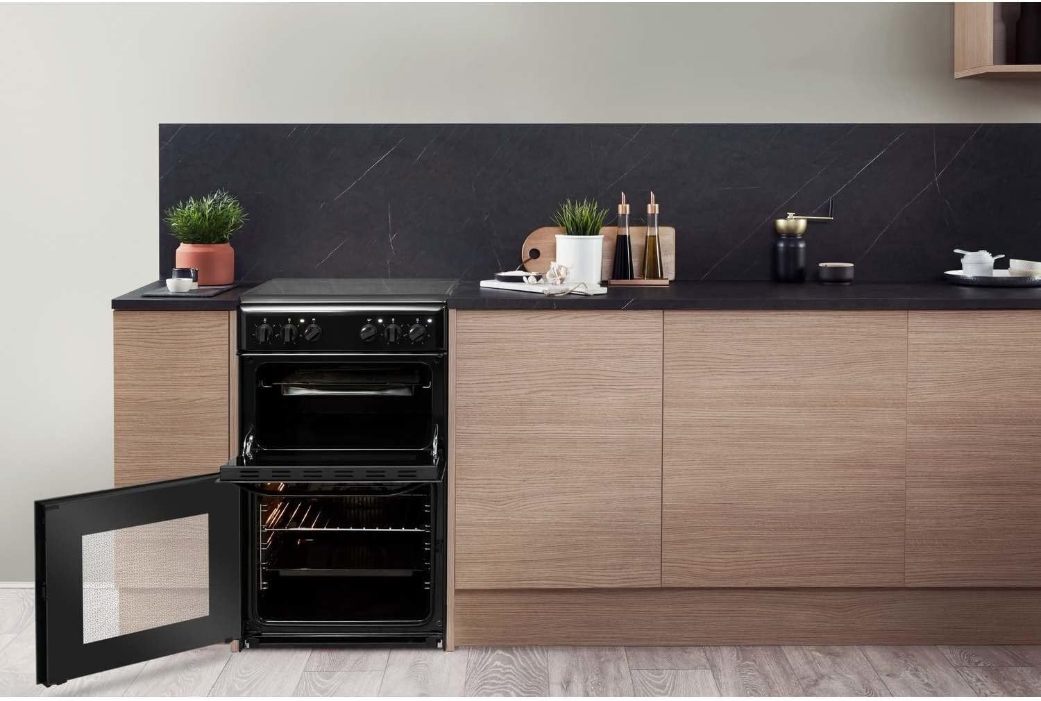 Hotpoint 50cm Double Cavity Electric Cooker - Black           [Energy Class A]