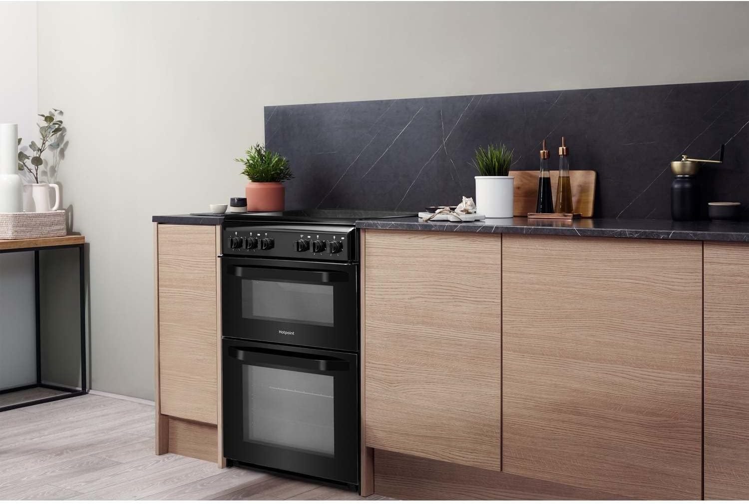 Hotpoint 50cm Double Cavity Electric Cooker - Black           [Energy Class A]